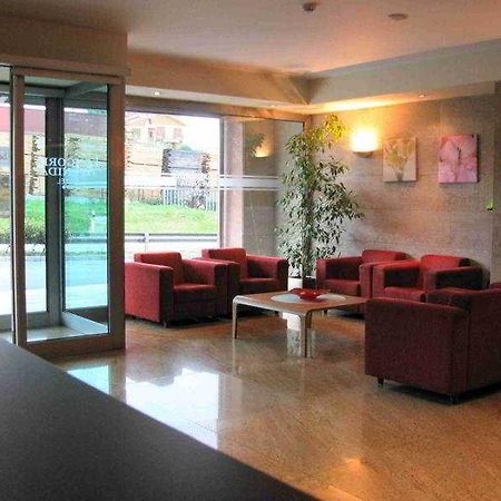 Longoria Avenida Hotell El Berron Inreriör bild