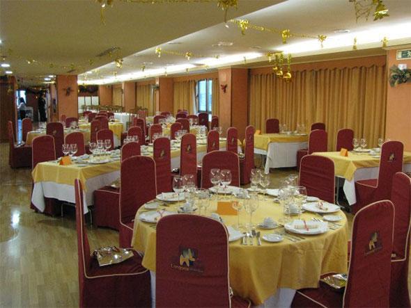 Longoria Avenida Hotell El Berron Restaurang bild